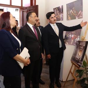 15 Temmuz Fotoğrafları Sergisi Devlet Güzel Sanatlar Galerisi’nde Açıldı. - fotoğraf 3