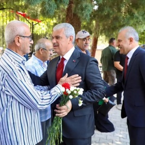 15 Temmuz Demokrasi ve Millî Birlik Günü dolayısıyla  Konya Şehitliği’ne yapılan ziyaretle aziz şehitlerimizin kabirlerine karanfiller bırakılarak Kur’an-ı Kerim tilavetiyle şehitlerimiz rahmetle ve minnetle yâd edildi - fotoğraf 3