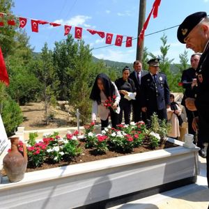 Türk Milletinin Karanlık Bir Geceyi Destana Dönüştürdüğü 15 Temmuz’un Yıl Dönümünde; Vatan Uğruna Can Veren Aziz Şehitlerimiz Rahmet ve Minnetle Yâd Edildi. - fotoğraf 6