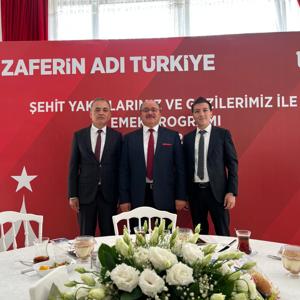 Sayın Valimiz Tülay Baydar Bilgihan Ev Sahipliğinde, 15 Temmuz Demokrasi ve Millî Birlik Günü Dolayısıyla, Şehitlerimizin Kıymetli Aileleri ve Kahraman Gazilerimiz Onuruna Yemek Programı Düzenlendi - fotoğraf 2