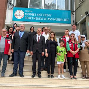 Sayın Valimiz Tülay Baydar Bilgihan Ev Sahipliğinde, 15 Temmuz Demokrasi ve Millî Birlik Günü Dolayısıyla, Şehitlerimizin Kıymetli Aileleri ve Kahraman Gazilerimiz Onuruna Yemek Programı Düzenlendi - fotoğraf 4