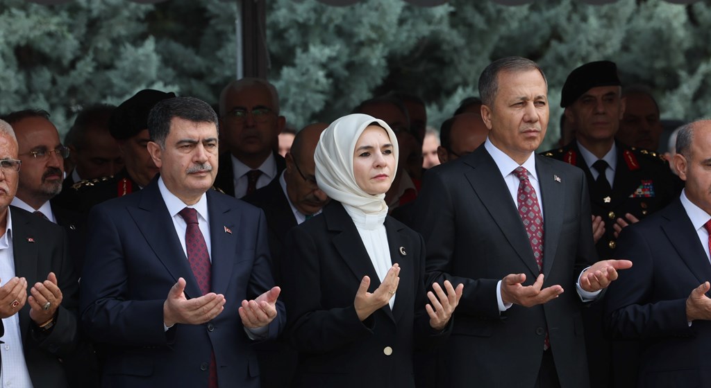 Aile ve Sosyal Hizmetler Bakanımız Göktaş, 15 Temmuz Şehitliği'ndeki anma törenine katıldı