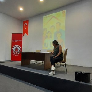 Kapının Eşiğinde Ailem Projesi - fotoğraf 1