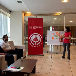Kapının Eşiğinde Ailem Projesi - fotoğraf 6