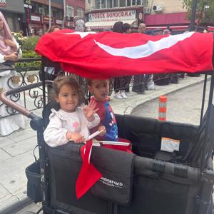 2025 Uluslararası Gül Festivali Kortej Yürüyüşü - fotoğraf 3