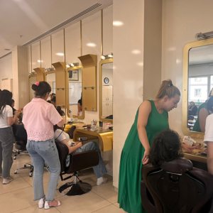 Gazi Çocuk Evleri Sitesi Müdürlüğü’nden Geleceğe Güçlü Adımlar: Kuaförlük Kursu ile Meslek Edindirme Desteği - fotoğraf 2