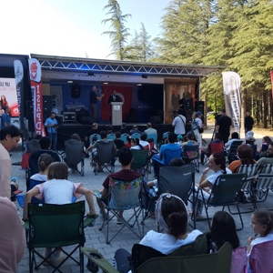 Gölcük Tabiat Parkı'nda Aile Coşkusu - fotoğraf 2