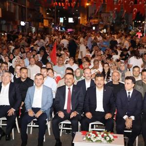 15 Temmuz Demokrasi ve Milli Birlik Gününü Anma Programları Kapsamında Zonguldak Madenci Anıtı Önünde Demokrasi Nöbeti Tutuldu. - fotoğraf 1