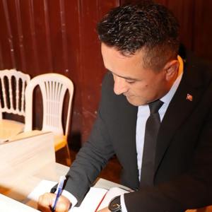 15 Temmuz Demokrasi ve Milli Birlik Gününü Anma Programları Kapsamında Zonguldak Madenci Anıtı Önünde Demokrasi Nöbeti Tutuldu. - fotoğraf 11