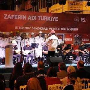 15 Temmuz Demokrasi ve Milli Birlik Gününü Anma Programları Kapsamında Zonguldak Madenci Anıtı Önünde Demokrasi Nöbeti Tutuldu. - fotoğraf 16