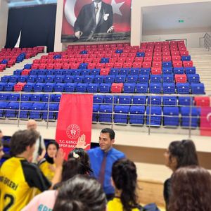 Çocuk kuruluşlarımızla Voleybol Turnuvası Düzenledik - fotoğraf 4