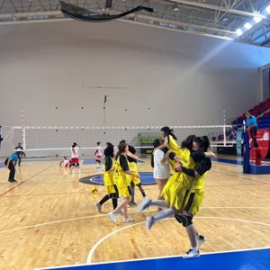 Çocuk kuruluşlarımızla Voleybol Turnuvası Düzenledik - fotoğraf 5