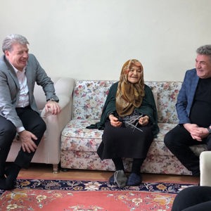 Altınordu Kaymakamı Erkan Karahan ve İl Müdürümüz Harun Tan’dan 110 Yaşındaki Hayriye Aybastı’ya Anneler Günü Ziyareti - fotoğraf 3