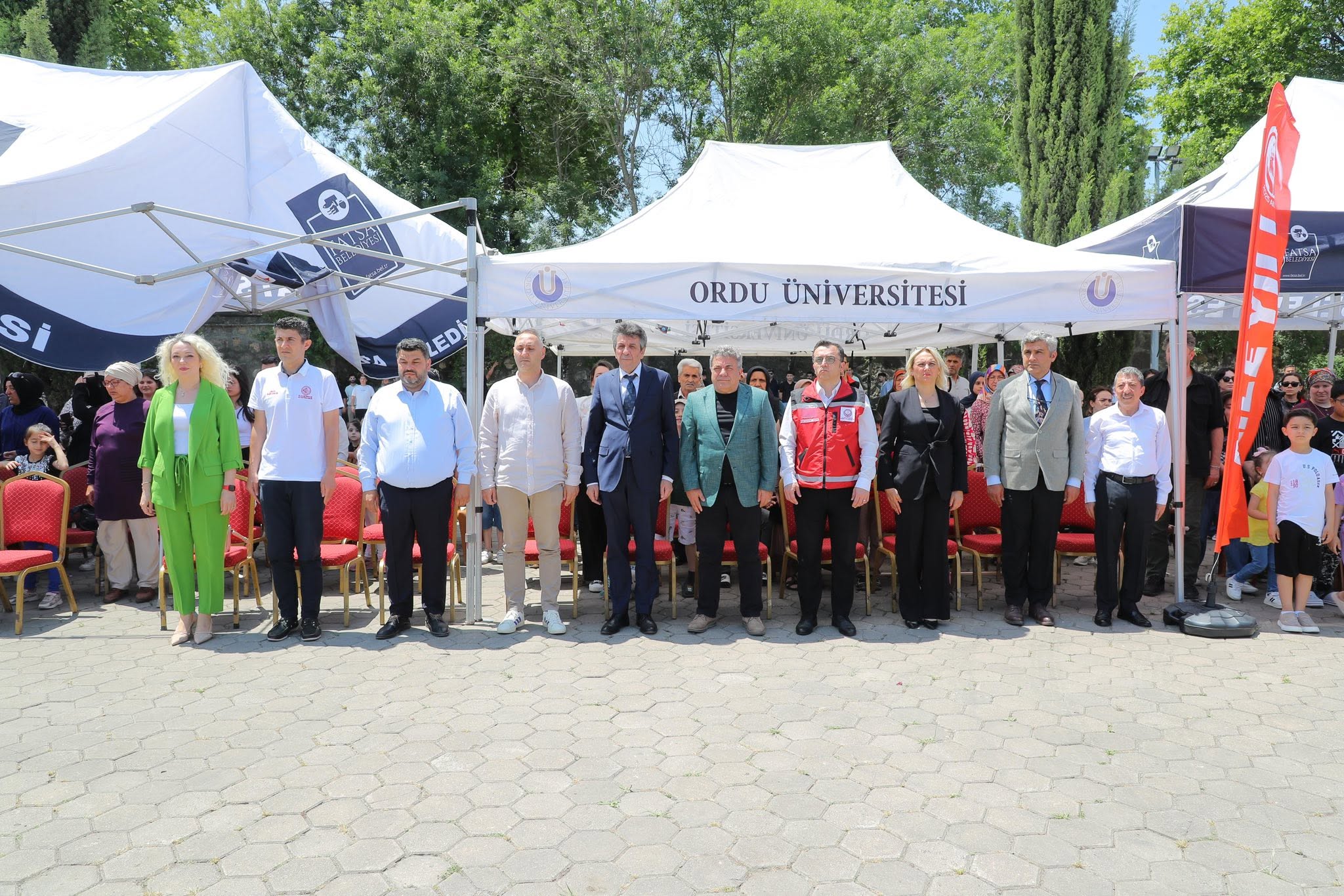 Aile Yılı kapsamında, Fatsa Kaymakamlığı uhdesinde; Fatsa Belediyesi, Fatsa SHM Müdürlüğü ve Fatsa MYO iş birliğiyle “Üniversite-Aile Buluşması” düzenlendi.