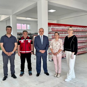 Valimiz Sayın Muammer Erol, İl Müdürümüz Harun Tan ile birlikte Ordu Kadın Emeği Kadın Girişimi Üretimi ve İşletme Kooperatifini ziyaret etti. - fotoğraf 1