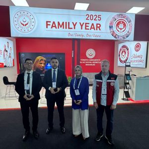 İDEF 2025 Uluslararası Savunma Sanayi Fuarında,  Aile Yılı Tanıtım Standı ile Koruyucu ve Önleyici Hizmet Modellerimize İlişkin Bilgilendirmede Bulunuyoruz - fotoğraf 1