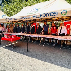  Akkuş ilçemizin Kurtboğaz Mahallesinde inşa edilen anıt mezarın açılışına ve şehidimizi anma programına katıldık. - fotoğraf 5