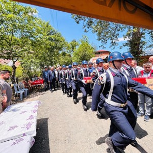  Akkuş ilçemizin Kurtboğaz Mahallesinde inşa edilen anıt mezarın açılışına ve şehidimizi anma programına katıldık. - fotoğraf 2