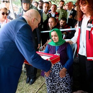 Pençe-Kilit Harekâtında Şehit Düşen Uzman Çavuş Kani OBİ, Ordu’da Son Yolculuğuna Uğurlandı - fotoğraf 9