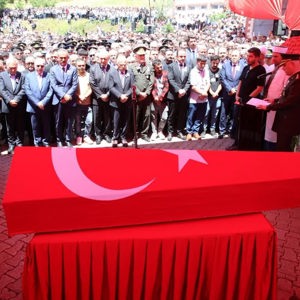 Pençe-Kilit Harekâtında Şehit Düşen Uzman Çavuş Kani OBİ, Ordu’da Son Yolculuğuna Uğurlandı - fotoğraf 2