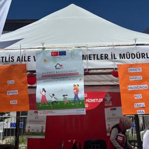 2025 Aile Yılı Kapsamında Bitlis Gençlik Festivali’nde Anlamlı Buluşmalar - fotoğraf 8