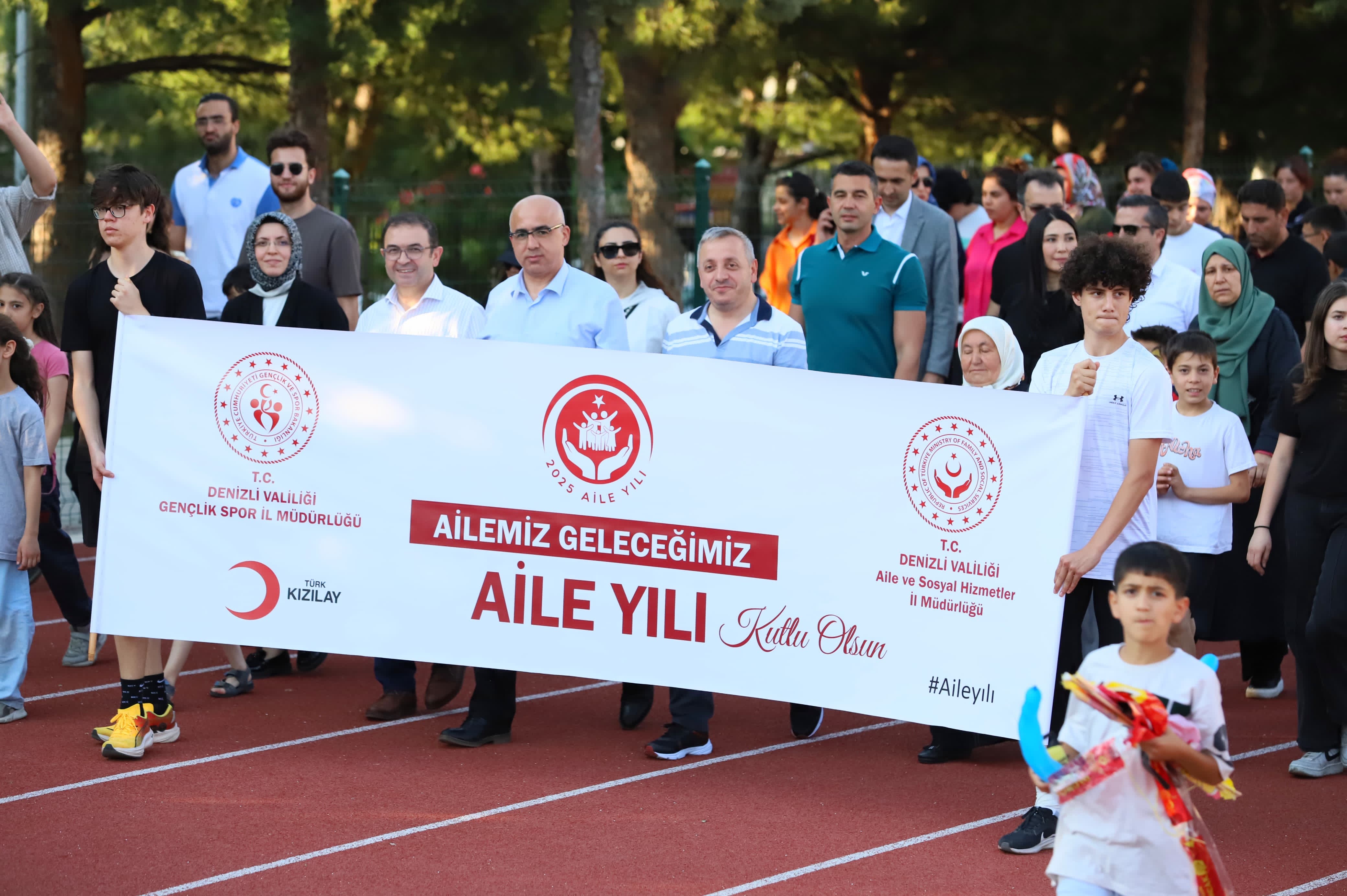 “Herkes İçin Spor” Etkinliği Ailelerin Katılımıyla Renkli Görüntülere Sahne Oldu