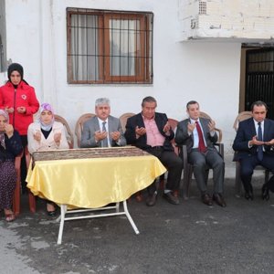 Hatay Valisi Rahmi Doğan, Şehit Ailelerini Ziyaret Etti - fotoğraf 3
