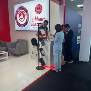 İDEF 2025 Fuarında Aile Yılı Kapsamında Demografik Dönüşüm ve Aile Odaklı Koruyucu Önleyici Sosyal Hizmet Modellerimize İlişkin Bilgilendirmede Bulunmaya Devam Ediyoruz - fotoğraf 1