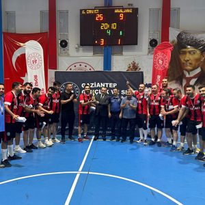 Kurumlar Arası Voleybol Turnuvasında Final Heyecanı Yaşandı - fotoğraf 6