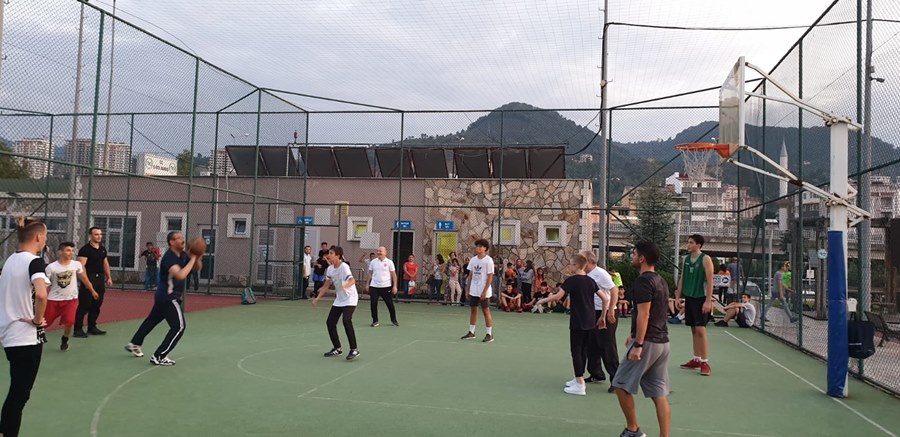 Sayın Valimiz Çocuklarımızla Gençlik Merkezinde Buluştu