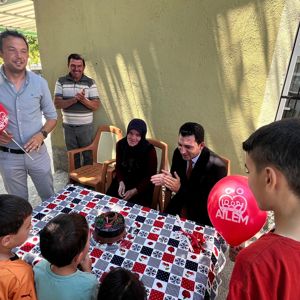 Koruyucu Aile Kutlanan Anlamlı Doğum Günü - fotoğraf 1