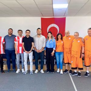 ADANA VE KAHRAMANMARAŞ HUZUREVLERİ BOCCE MAÇINDA BULUŞTU - fotoğraf 1