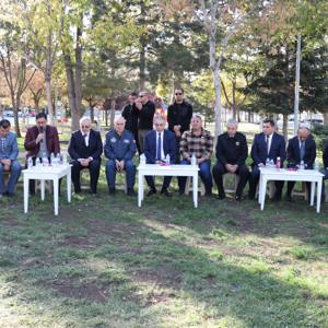 Valimiz Sayın Cüneyit Orhan TOPRAK ile İl Müdürümüz İbrahim AKYÜZ Şehidimizin Ailesini Ziyaret Etti - fotoğraf 1