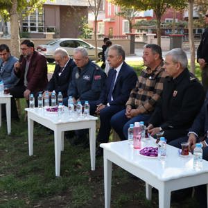 Valimiz Sayın Cüneyit Orhan TOPRAK ile İl Müdürümüz İbrahim AKYÜZ Şehidimizin Ailesini Ziyaret Etti - fotoğraf 3