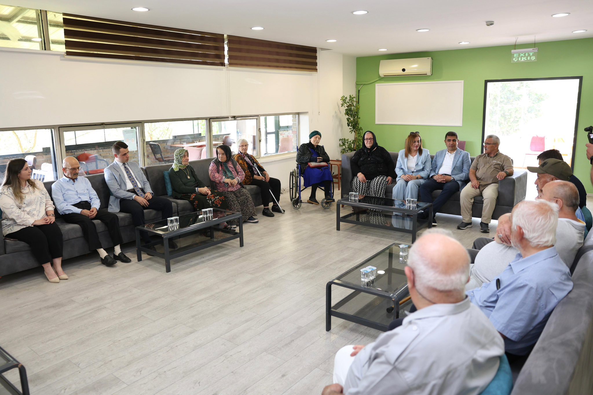 Valimiz Sayın Selçuk Aslan’dan Huzurevi Ziyareti ve Bayramlaşma - fotoğraf 1