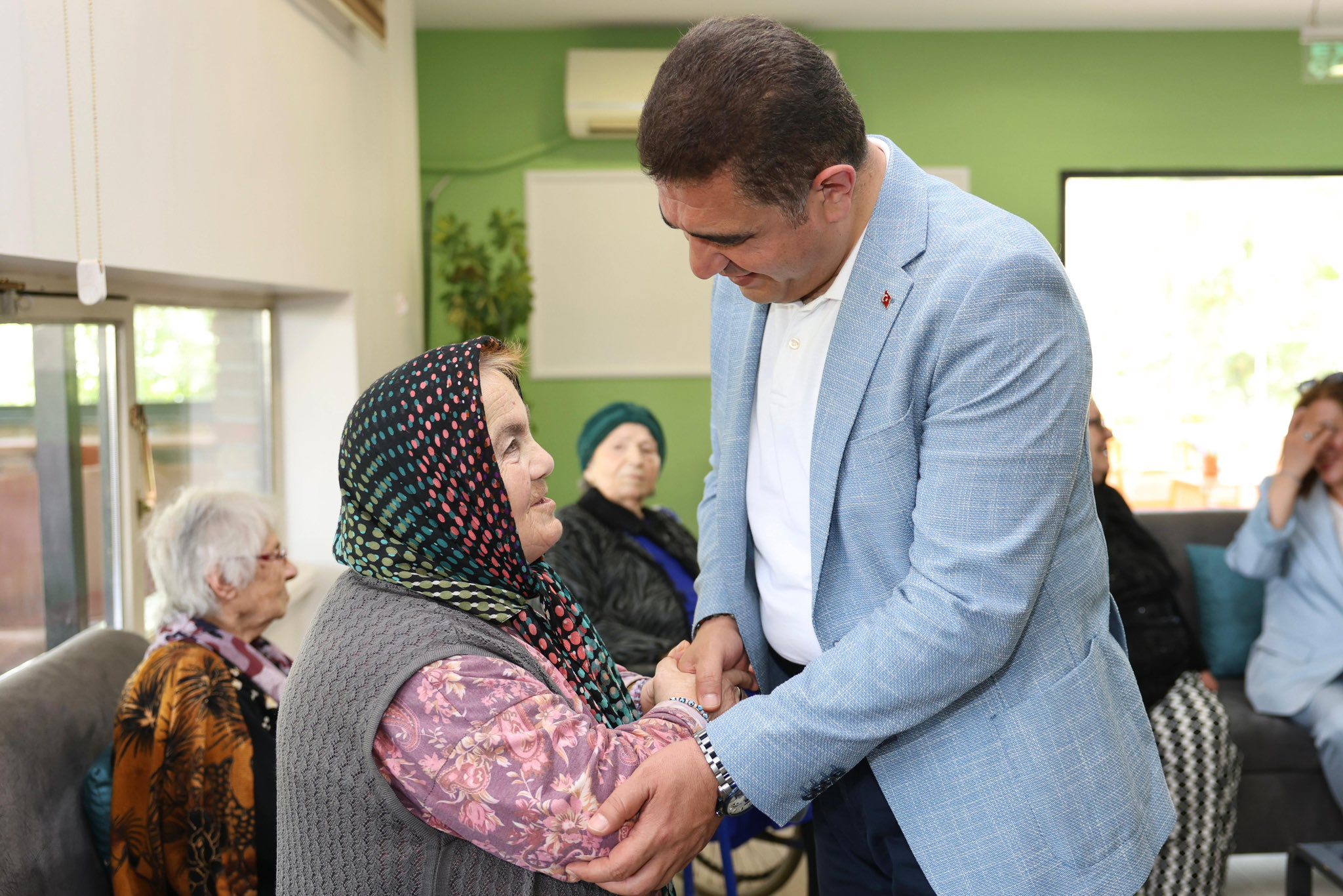 Valimiz Sayın Selçuk Aslan’dan Huzurevi Ziyareti ve Bayramlaşma - fotoğraf 4