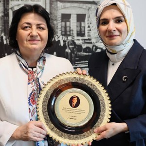 Bakanımız Göktaş, Batı Trakya'da Dr. Sadık Ahmet'in vefatının 30. yıl dönümünde düzenlenen anma törenine katıldı - fotoğraf 9
