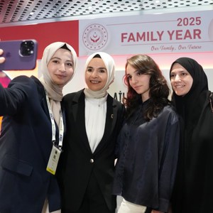 Aile ve Sosyal Hizmetler Bakanımız Göktaş, IDEF 2025'i ziyaret etti - fotoğraf 4