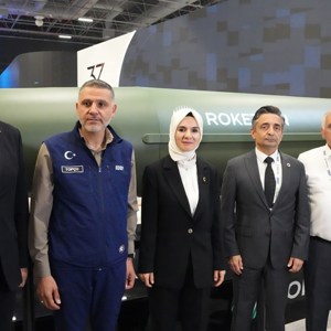 Aile ve Sosyal Hizmetler Bakanımız Göktaş, IDEF 2025'i ziyaret etti - fotoğraf 4
