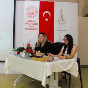 Aile Yılı Kapsamında "Aile ve Hukuk" Konulu Söyleşi Gerçekleştirildi - fotoğraf 1