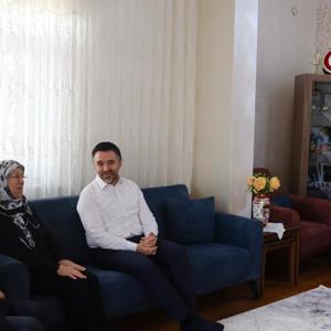 TSK Şehitlerimizden Gökhan Peker ve Erhan Bulut’un Kıymetli Aileleri İl Müdürümüz Ömer TURAN Tarafından Ziyaret Edilmiştir - fotoğraf 1