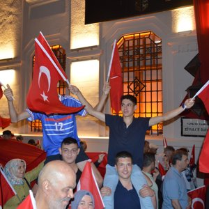 15 Temmuz Demokrasi ve Millî Birlik Günü Etkinlikleri Kapsamında Demokrasi ve Millî Birlik Yürüyüşü Yapıldı - fotoğraf 4