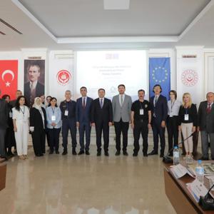 "Türkiye’de Koruyucu Aile Sisteminin Güçlendirilmesi Projesi” Kapsamında İlimizde Paydaş Toplantısı Düzenlendi - fotoğraf 5
