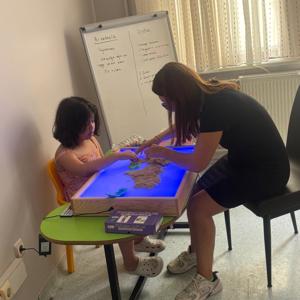 Gün doğarken Sanat Sokağımızda sanatla büyüyen minik kalpler - fotoğraf 4