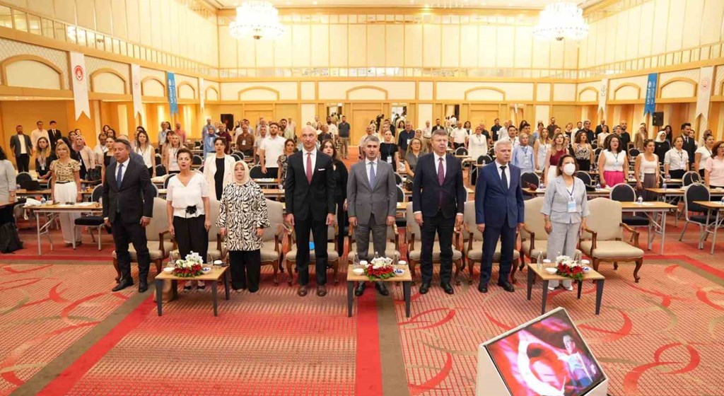 Aile ve Sosyal Hizmetler Bakanlığı’ndan ’Çocuklar İçin Yapılı Çevrede Erişilebilirlik ve Güvenlik Sempozyumu’