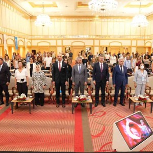 Aile ve Sosyal Hizmetler Bakanlığı’ndan ’Çocuklar İçin Yapılı Çevrede Erişilebilirlik ve Güvenlik Sempozyumu’ - fotoğraf 1