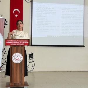Elazığ Engelsiz Yaşam Bakım, Rehabilitasyon ve Aile Danışma Merkezimizde görev yapan bakım personeline yönelik eğitim  - fotoğraf 1