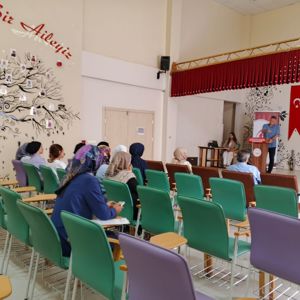 Elazığ Engelsiz Yaşam Bakım, Rehabilitasyon ve Aile Danışma Merkezimizde görev yapan bakım personeline yönelik eğitim  - fotoğraf 3