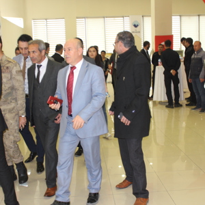 İl Müdürümüz Mehmetşafi ERİM “Avludan Aramıza” Projesinin Resim Sergisine Katıldı. - fotoğraf 11