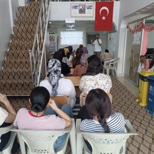 Hakkari ADEM’de Aile Hukuku Eğitimi - fotoğraf 1